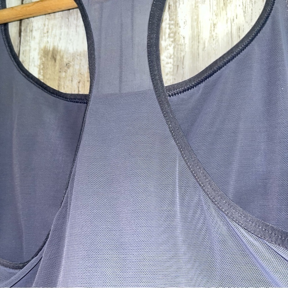 Victoria Sport Graphic Sports Bra - Picture 4 of 5